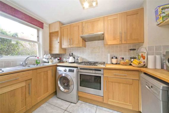 2 Bedroom Maisonette